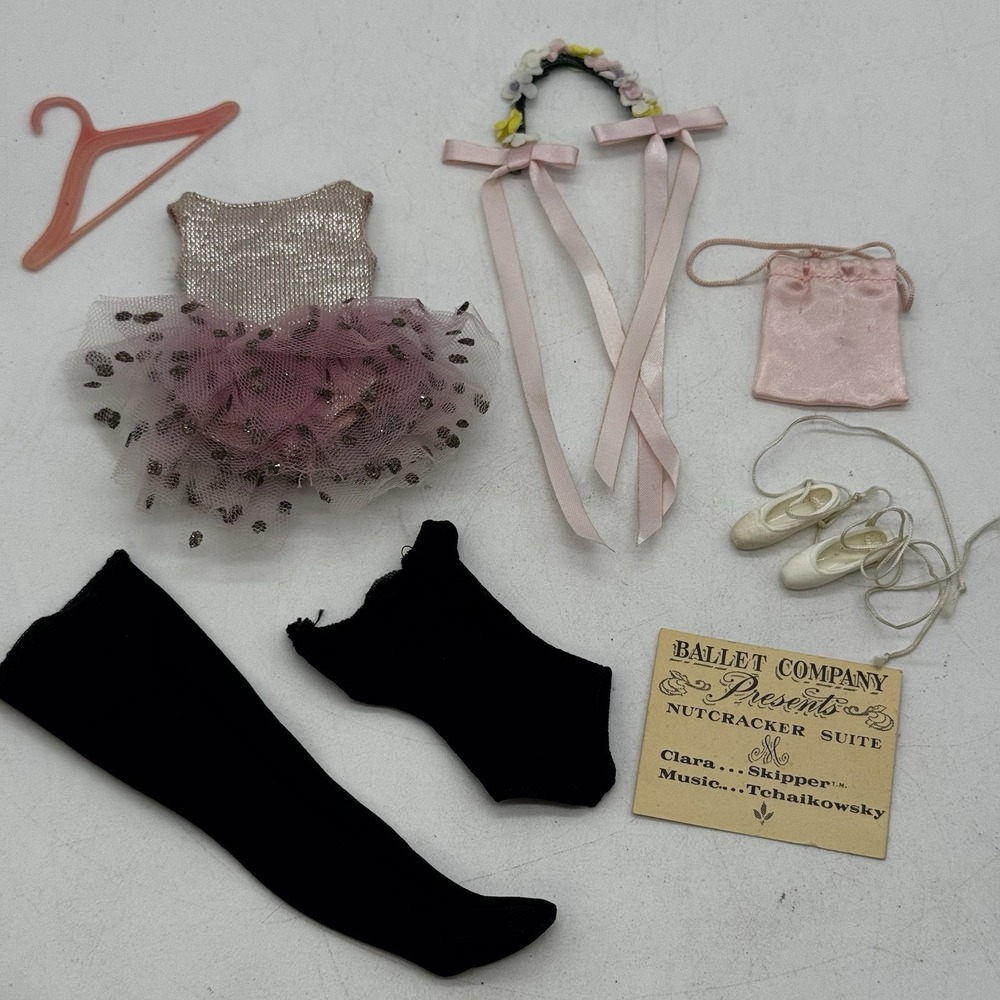 Vintage Barbie Mattel SKIPPER #1905 Ballet Class Outfit Nutcracker Program READ